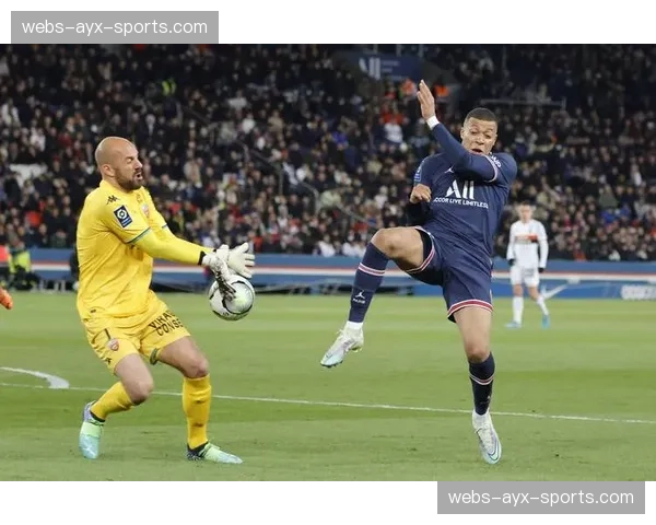 法甲第30轮:巴黎圣日耳曼客场遭绝杀,1-2不敌里尔,领先优势缩水 法甲第30轮:巴黎圣日耳曼客场遭绝杀,1-2不敌里尔,领先优势缩水